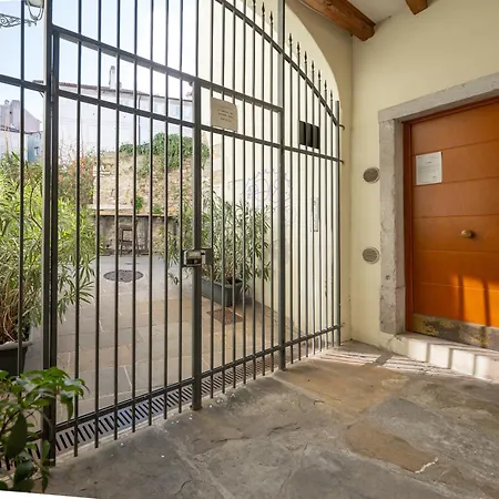 Crosada Cinque טריאסטה